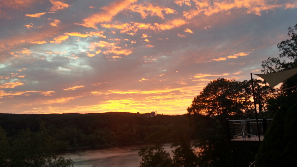 20150617_203416_Richtone(HDR) (1024x576).jpg